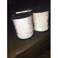 Нитка светоотражающая, двухсторонняя 2мм, 1500 метров, артикул NITKA_REFLECTIVE_2MM_1500M (Плоская двухсторонняя светоотражающая нитка ), производитель CHINA